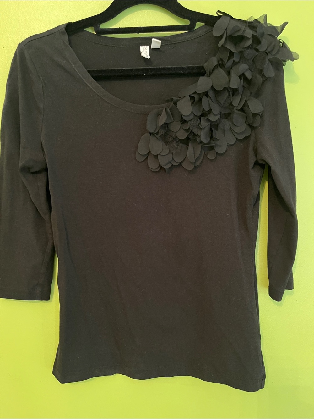 Madison Petal embellished 3/4 Sleeve Tee
